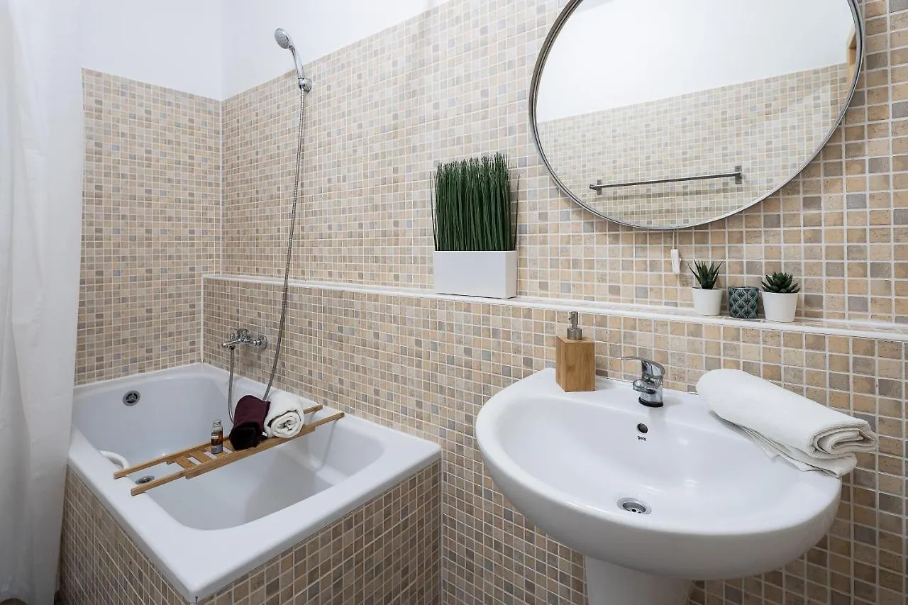 Central Passage Apartments By Vagabond Downtown