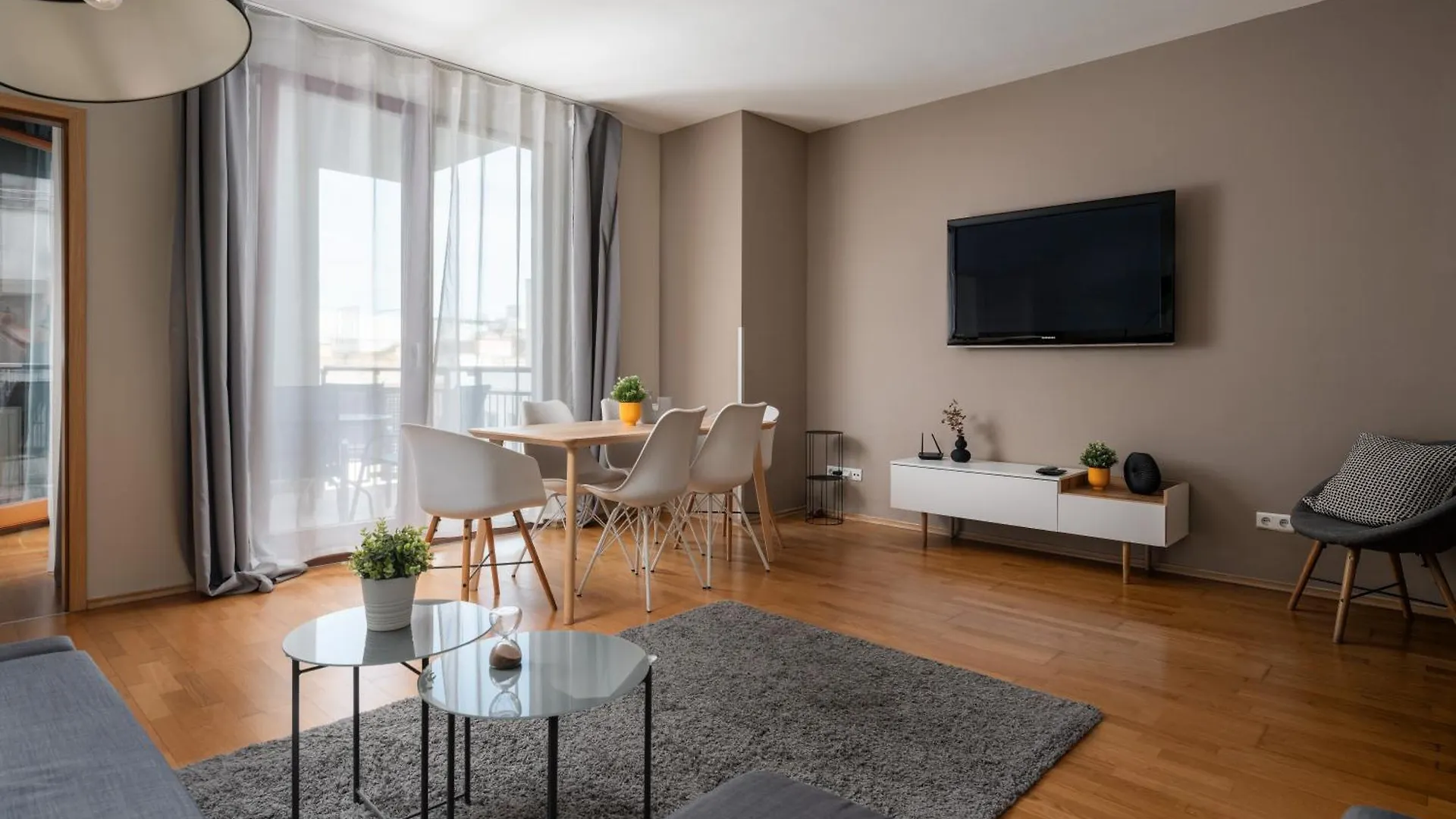 Central Passage Apartments By Vagabond Downtown Budapest
