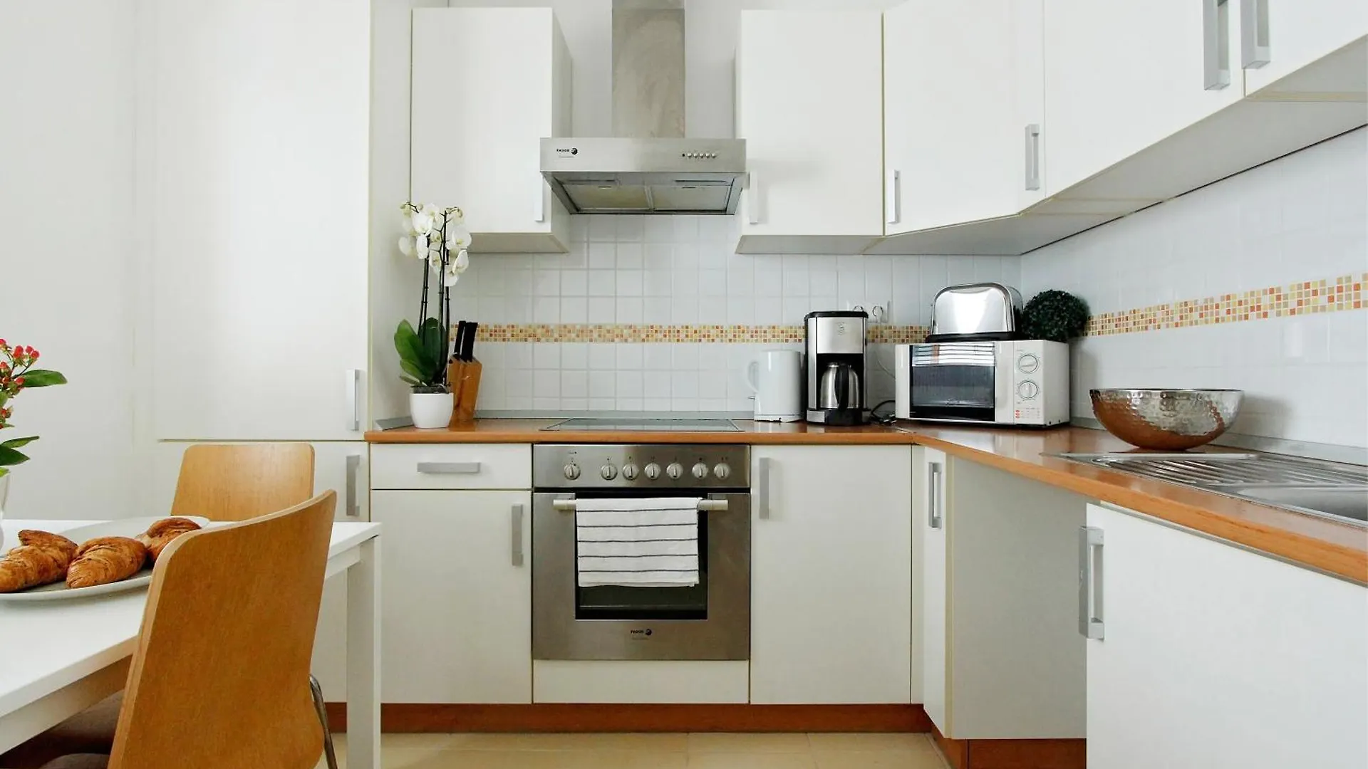 Central Passage Apartments By Vagabond Downtown